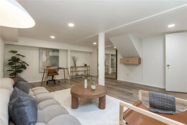4216 Ethel Ave, Apt 5, Studio City, CA 91604