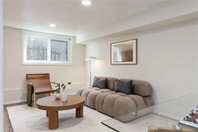 4216 Ethel Ave, Apt 5, Studio City, CA 91604