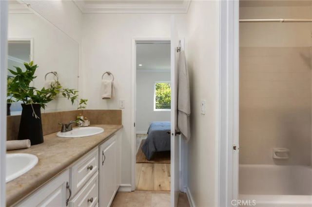 4216 Ethel Ave, Apt 5, Studio City, CA 91604