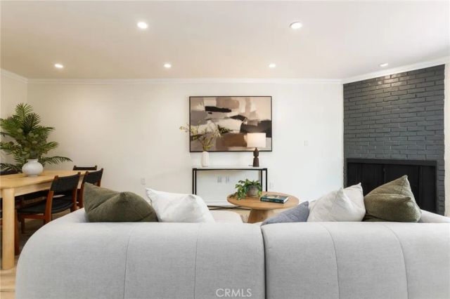 4216 Ethel Ave, Apt 5, Studio City, CA 91604