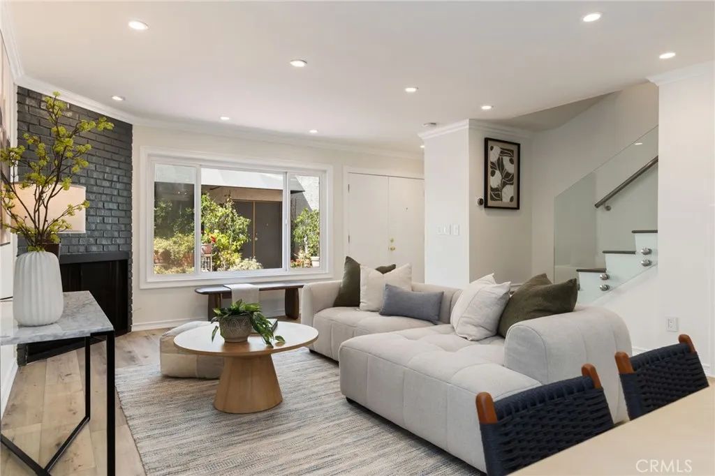 4216 Ethel Ave, Apt 5, Studio City, CA 91604