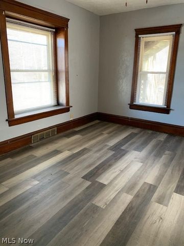 673 Sumner Street, Akron, OH 44311