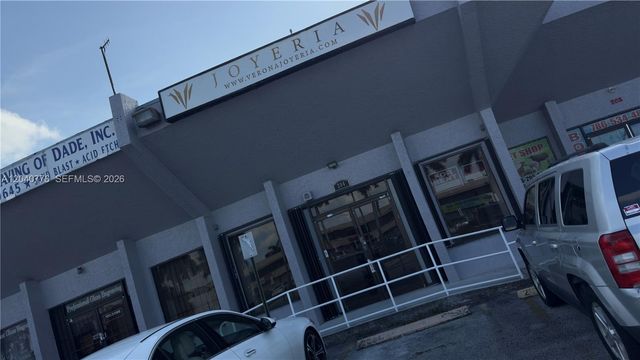 3960 W 16th Ave 204, Hialeah, FL 33012