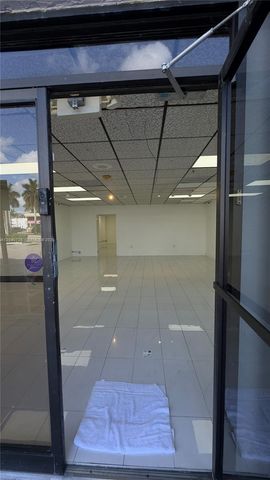 3960 W 16th Ave 204, Hialeah, FL 33012