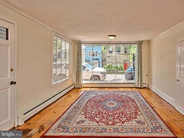 38 W FERRY ST, New Hope, PA 18938