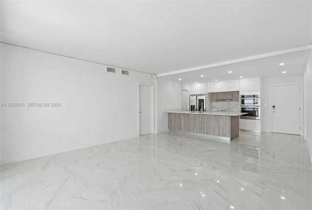 5005 Collins Ave 415, Miami Beach, FL 33140