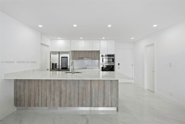 5005 Collins Ave 415, Miami Beach, FL 33140