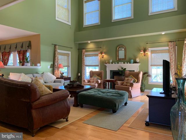 163 SHARON STATION, Robbinsville, NJ 08691