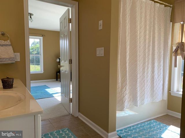 163 SHARON STATION, Robbinsville, NJ 08691