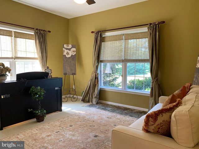 163 SHARON STATION, Robbinsville, NJ 08691