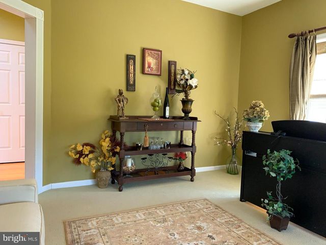 163 SHARON STATION, Robbinsville, NJ 08691