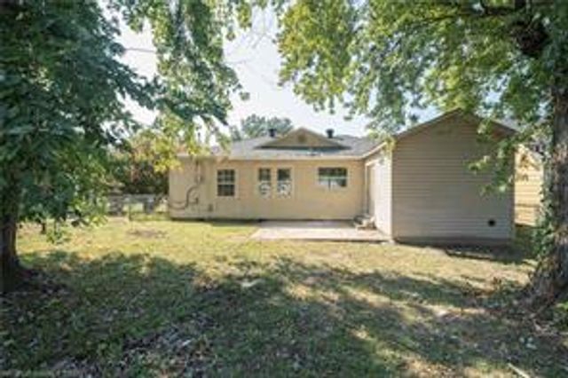 4615 Spradling Avenue, Fort Smith, AR 72904