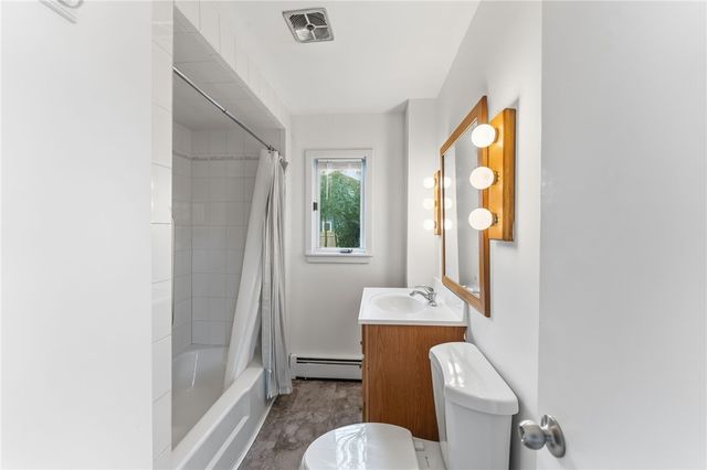 26 Glen Street, East Providence, RI 02915