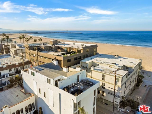 14 Mast Street, Marina Del Rey, CA 90292
