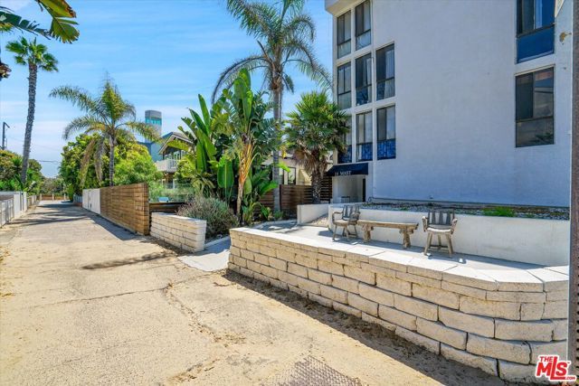 14 Mast Street, Marina Del Rey, CA 90292