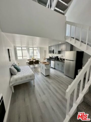 14 Mast Street, Marina Del Rey, CA 90292