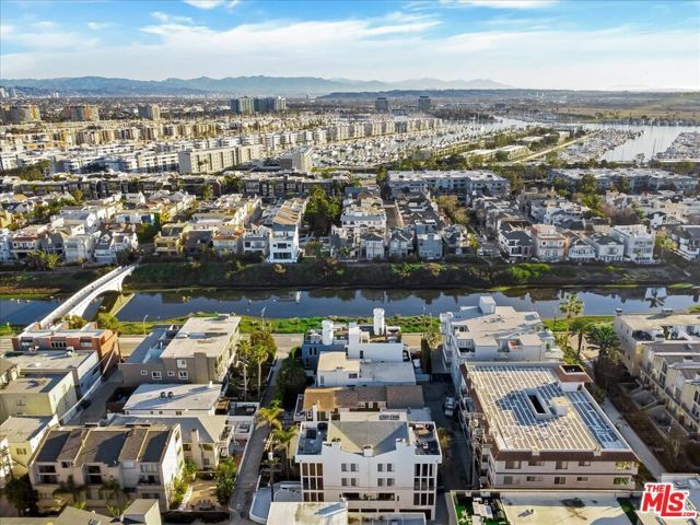 14 Mast Street, Marina Del Rey, CA 90292