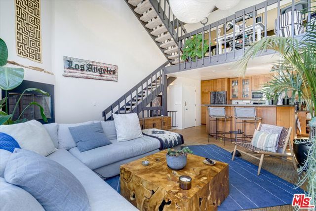 14 Mast Street, Marina Del Rey, CA 90292