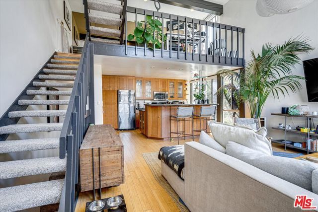 14 Mast Street, Marina Del Rey, CA 90292