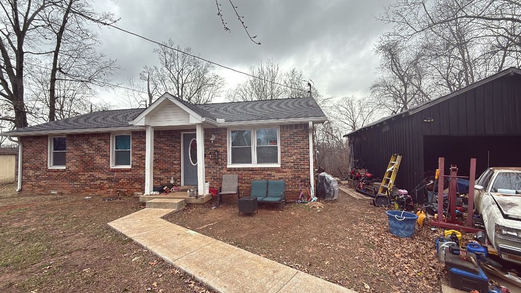 300 Carla Ct, Clarksville, TN 37043