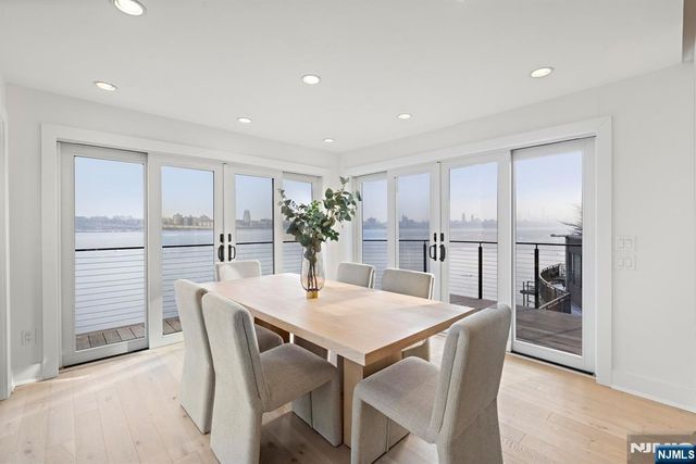 27 Shore Road, Edgewater, NJ 07020