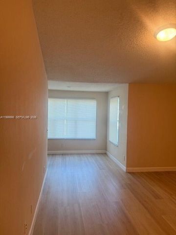 565 Vista Isles Dr 2024, Sunrise, FL 33325