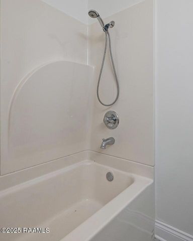 136 Longfellow Drive, Lafayette, LA 70503