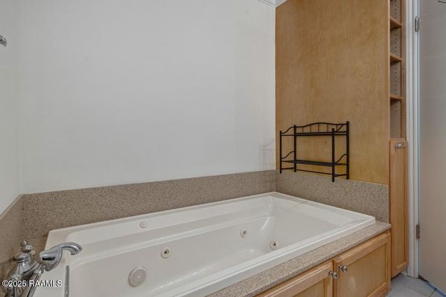 136 Longfellow Drive, Lafayette, LA 70503