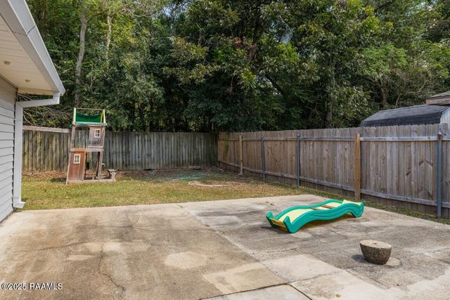 136 Longfellow Drive, Lafayette, LA 70503