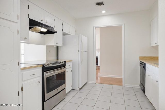 136 Longfellow Drive, Lafayette, LA 70503