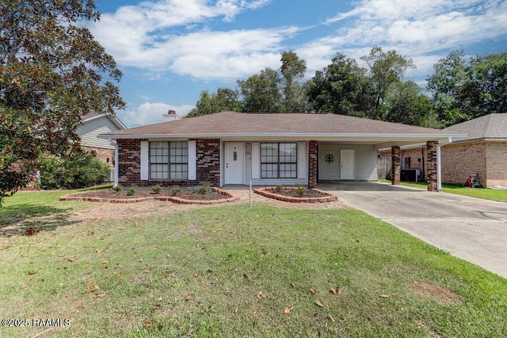136 Longfellow Drive, Lafayette, LA 70503