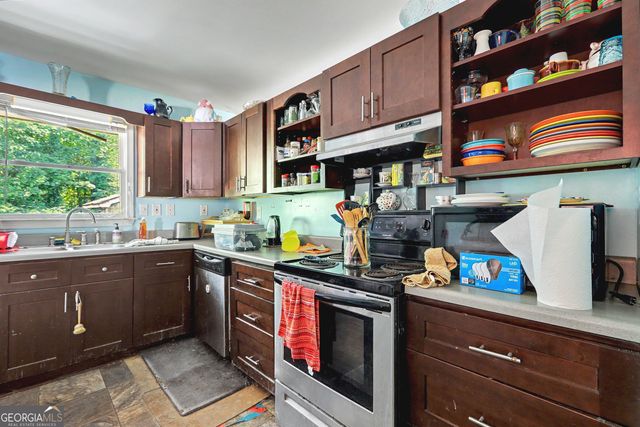 2959 Bobolink Drive, Rex, GA 30273