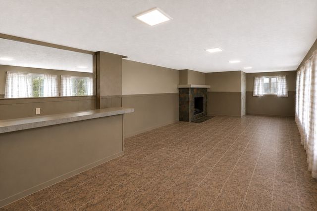124 Watuppa Ave, Somerset, MA 02726