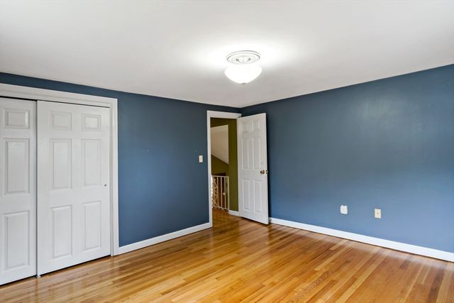 124 Watuppa Ave, Somerset, MA 02726