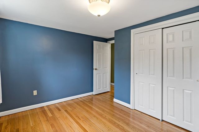 124 Watuppa Ave, Somerset, MA 02726