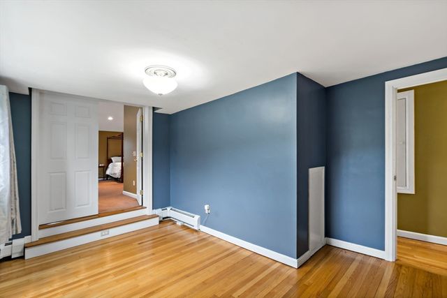 124 Watuppa Ave, Somerset, MA 02726