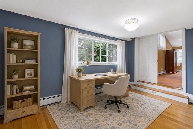 124 Watuppa Ave, Somerset, MA 02726