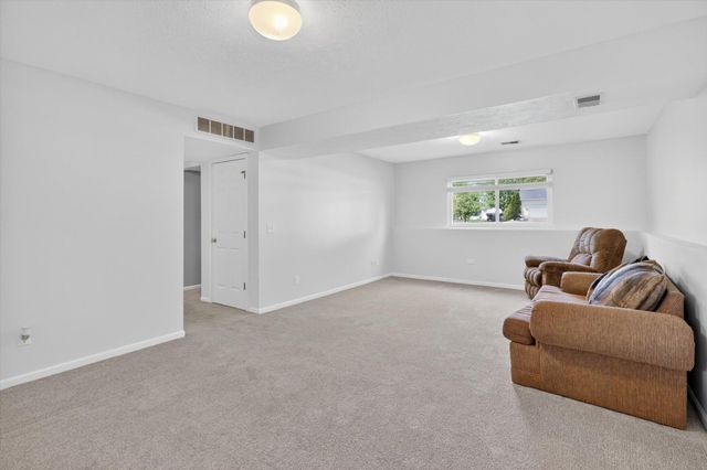 4317 Saturn Drive, Dorr, MI 49323