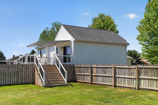4317 Saturn Drive, Dorr, MI 49323