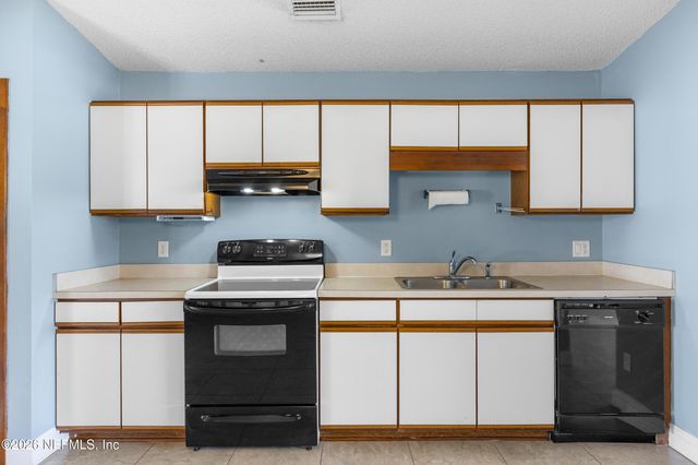 8157 FORT LEE Trail, Jacksonville, FL 32244