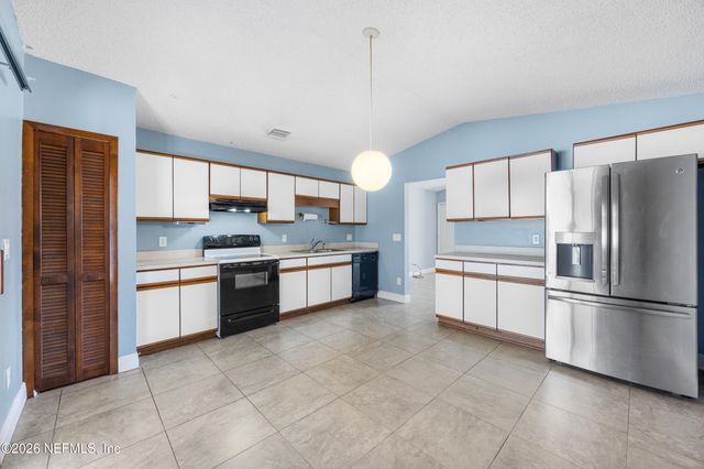 8157 FORT LEE Trail, Jacksonville, FL 32244