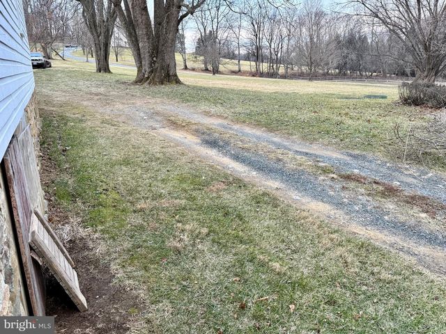 37611 HUGHESVILLE RD, Purcellville, VA 20132