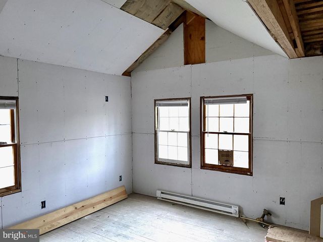 37611 HUGHESVILLE RD, Purcellville, VA 20132