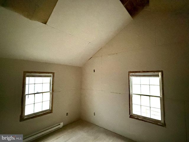 37611 HUGHESVILLE RD, Purcellville, VA 20132