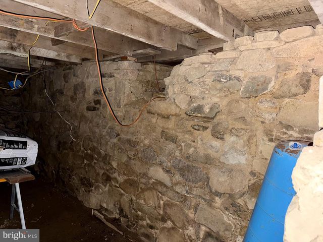 37611 HUGHESVILLE RD, Purcellville, VA 20132