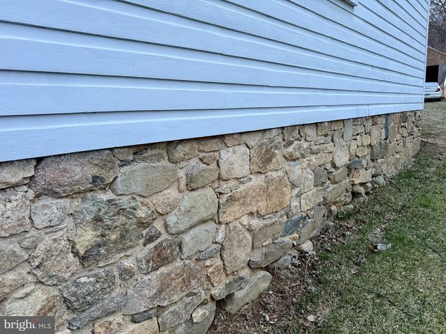 37611 HUGHESVILLE RD, Purcellville, VA 20132