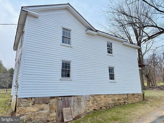 37611 HUGHESVILLE RD, Purcellville, VA 20132