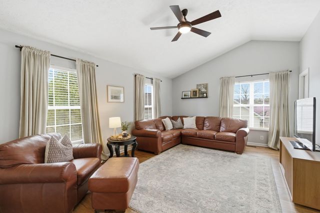 604 Hannah Ridge Ct, Antioch, TN 37013