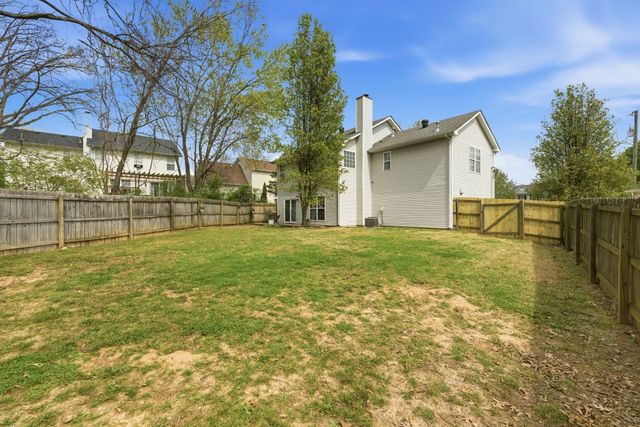 604 Hannah Ridge Ct, Antioch, TN 37013