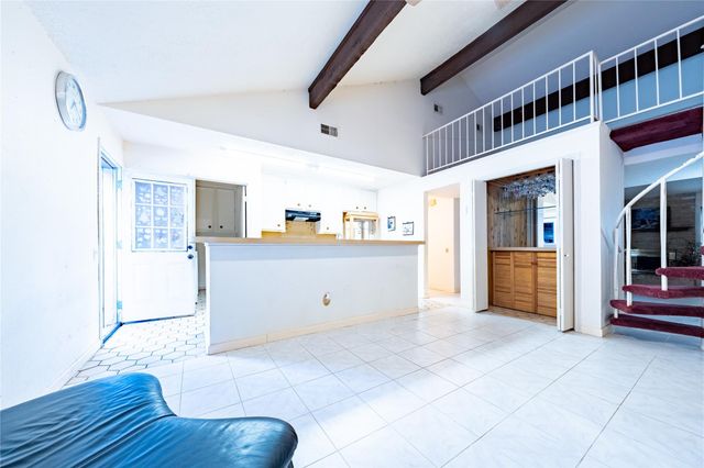9168 Wilcrest Drive 9168, Houston, TX 77099